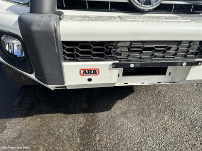 2018 VOLKSWAGEN AMAROK Front Bumper