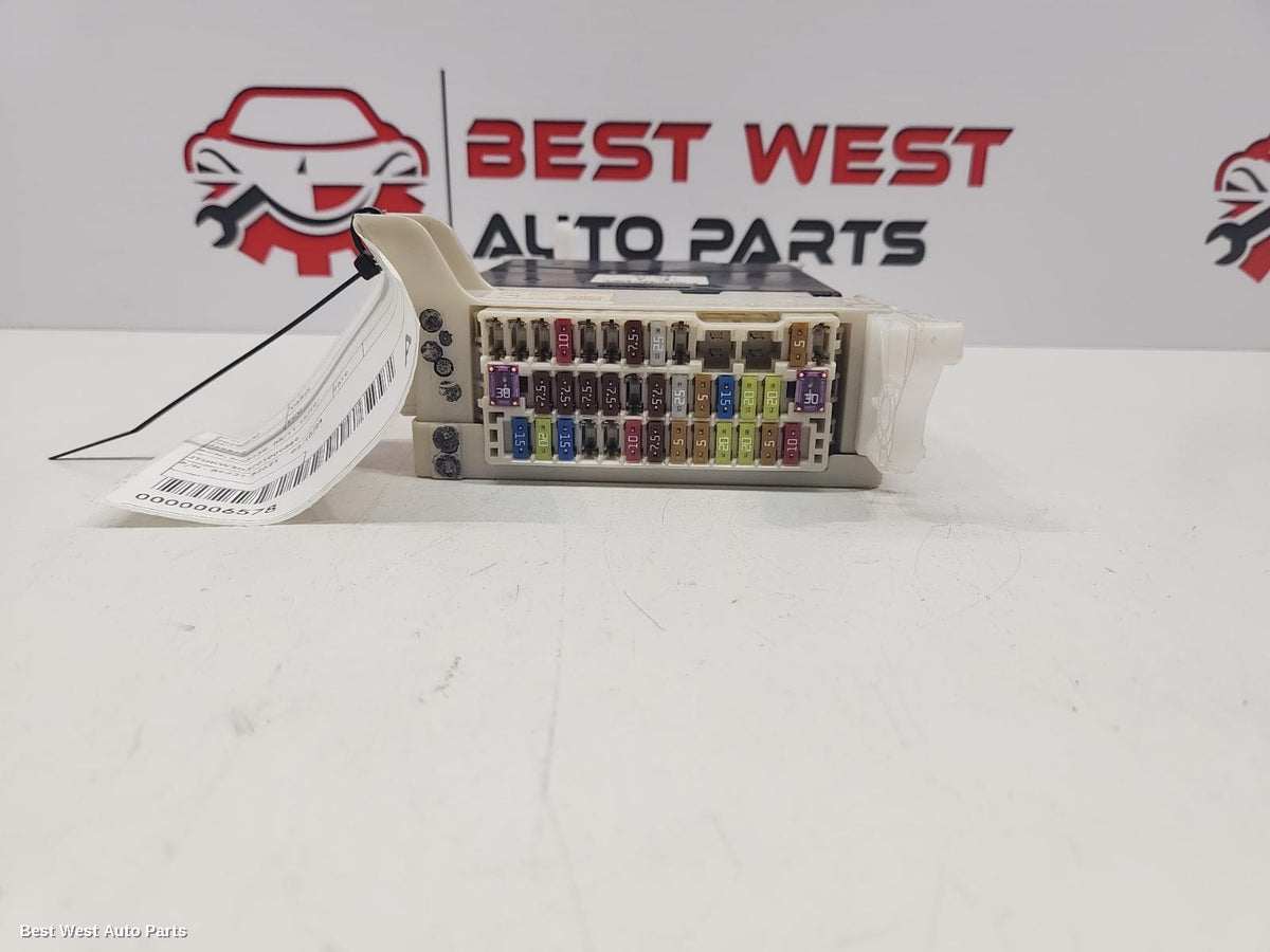 2019 TOYOTA YARIS Ecu