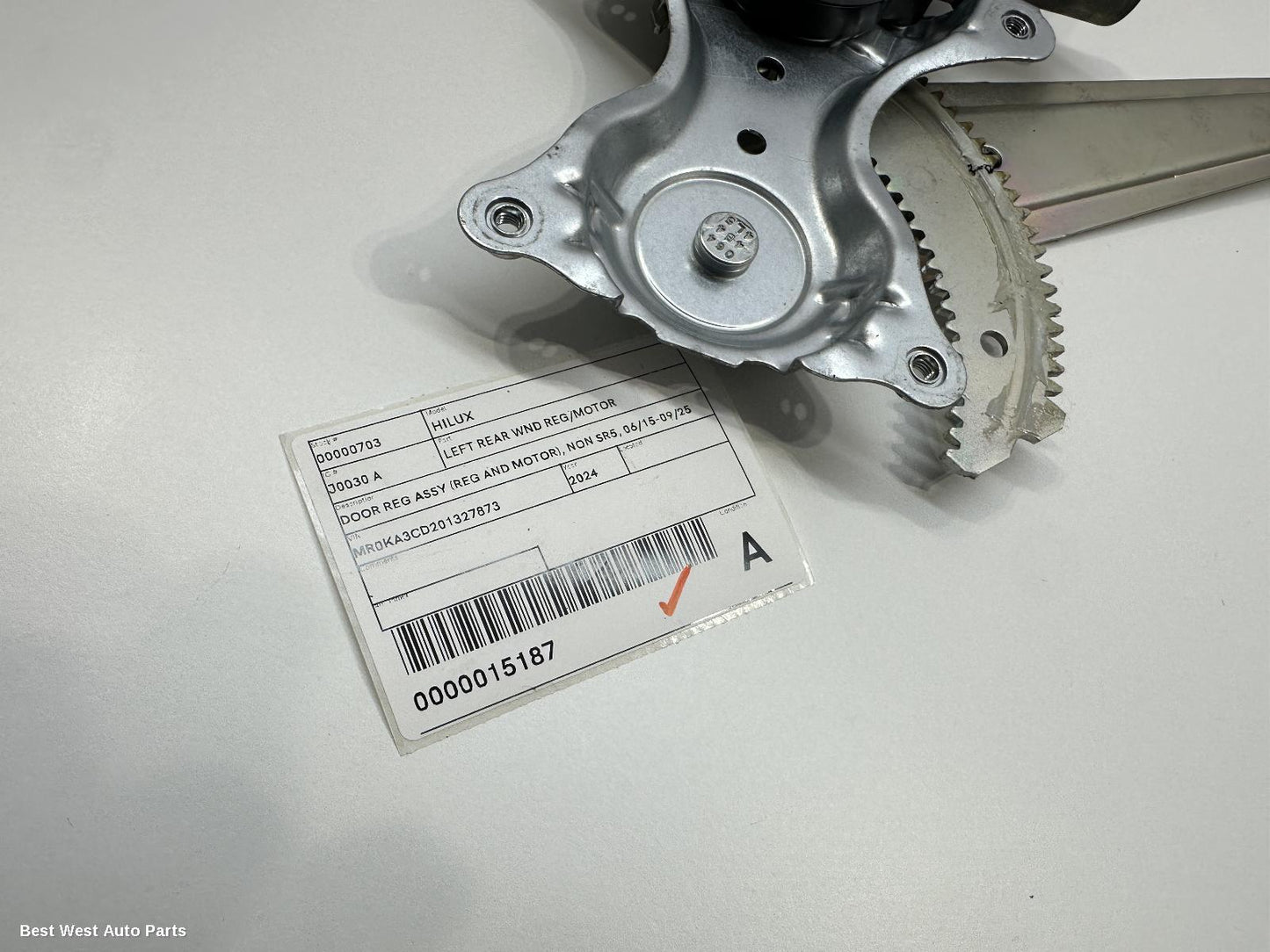 2024 TOYOTA HILUX Left Rear Wnd Reg/Motor