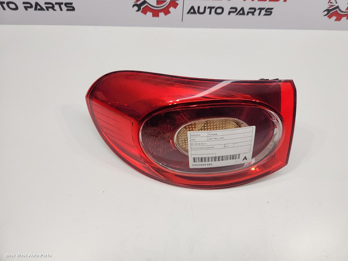 2010 VOLKSWAGEN TIGUAN Left Taillight
