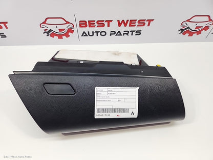 2017 TOYOTA HILUX Glove Box