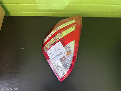 2011 TOYOTA RAV4 Right Taillight