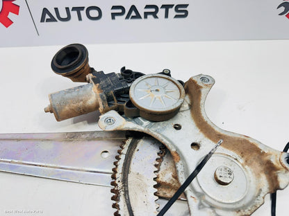 2019 TOYOTA HILUX Right Rear Wnd Reg/Motor