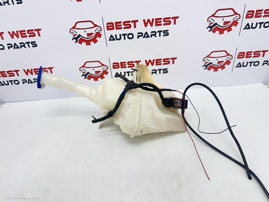 2011 HYUNDAI I20 Washer Bottle