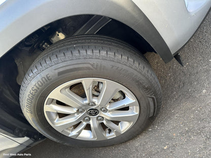 2024 TOYOTA YARIS CROSS Wheel Mag