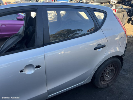 2011 HYUNDAI I30 Left Rear Door Window