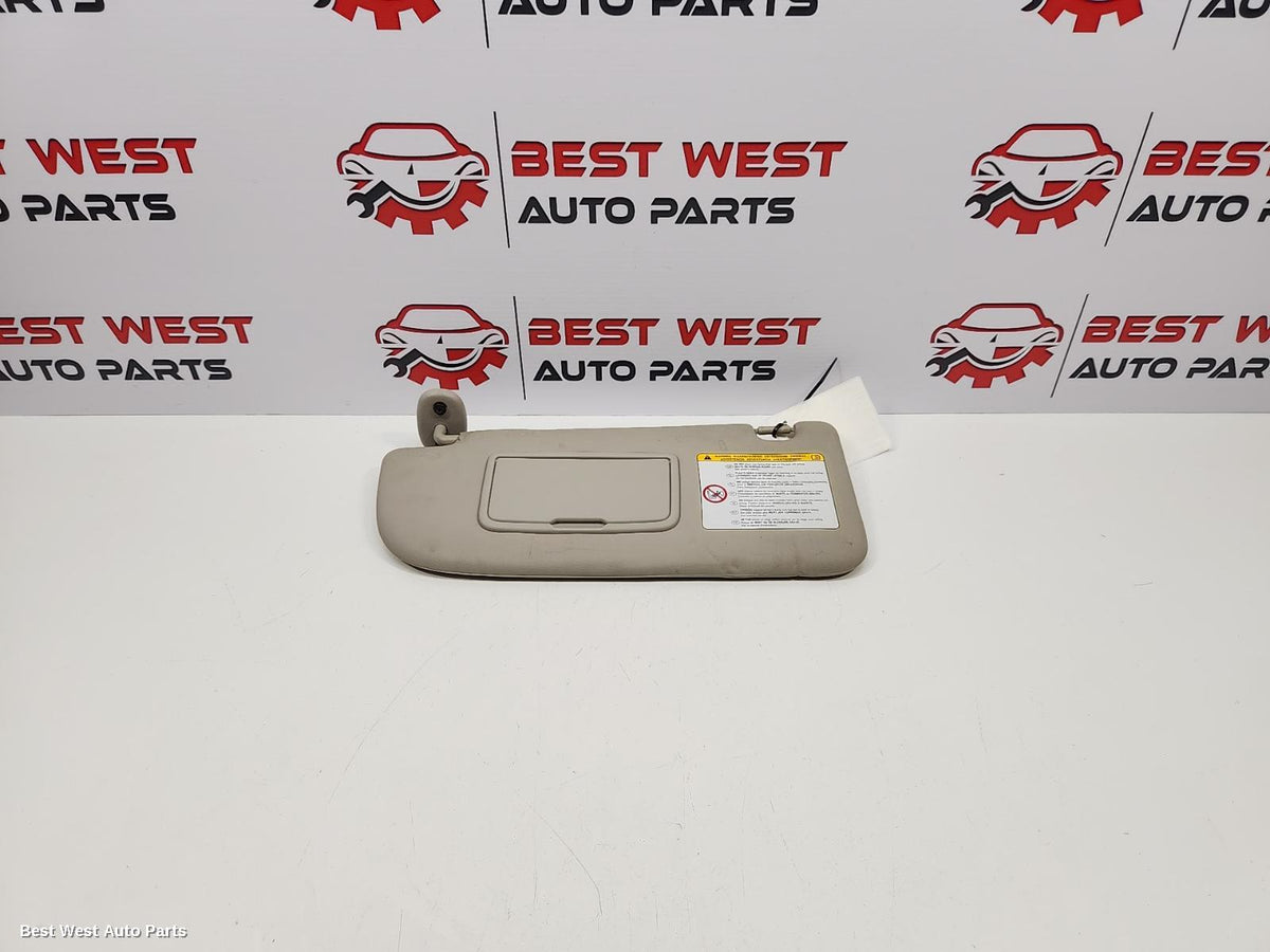2013 HOLDEN COLORADO Sunvisor