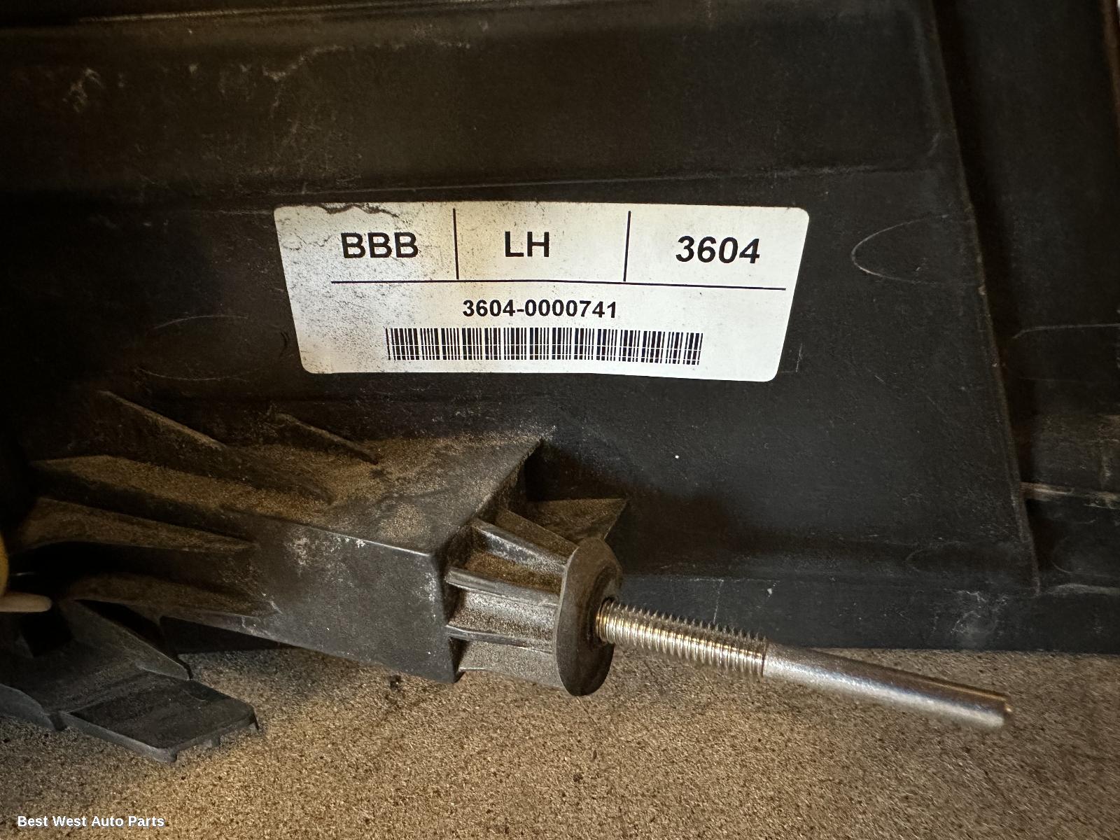 2011 HOLDEN COMMODORE Left Taillight