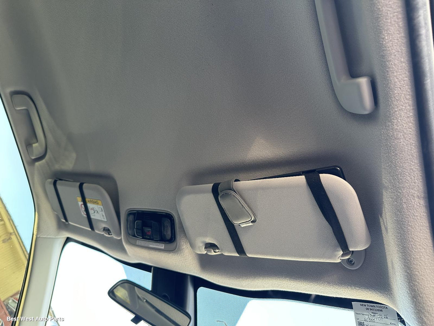 2024 TOYOTA YARIS CROSS Sunvisor