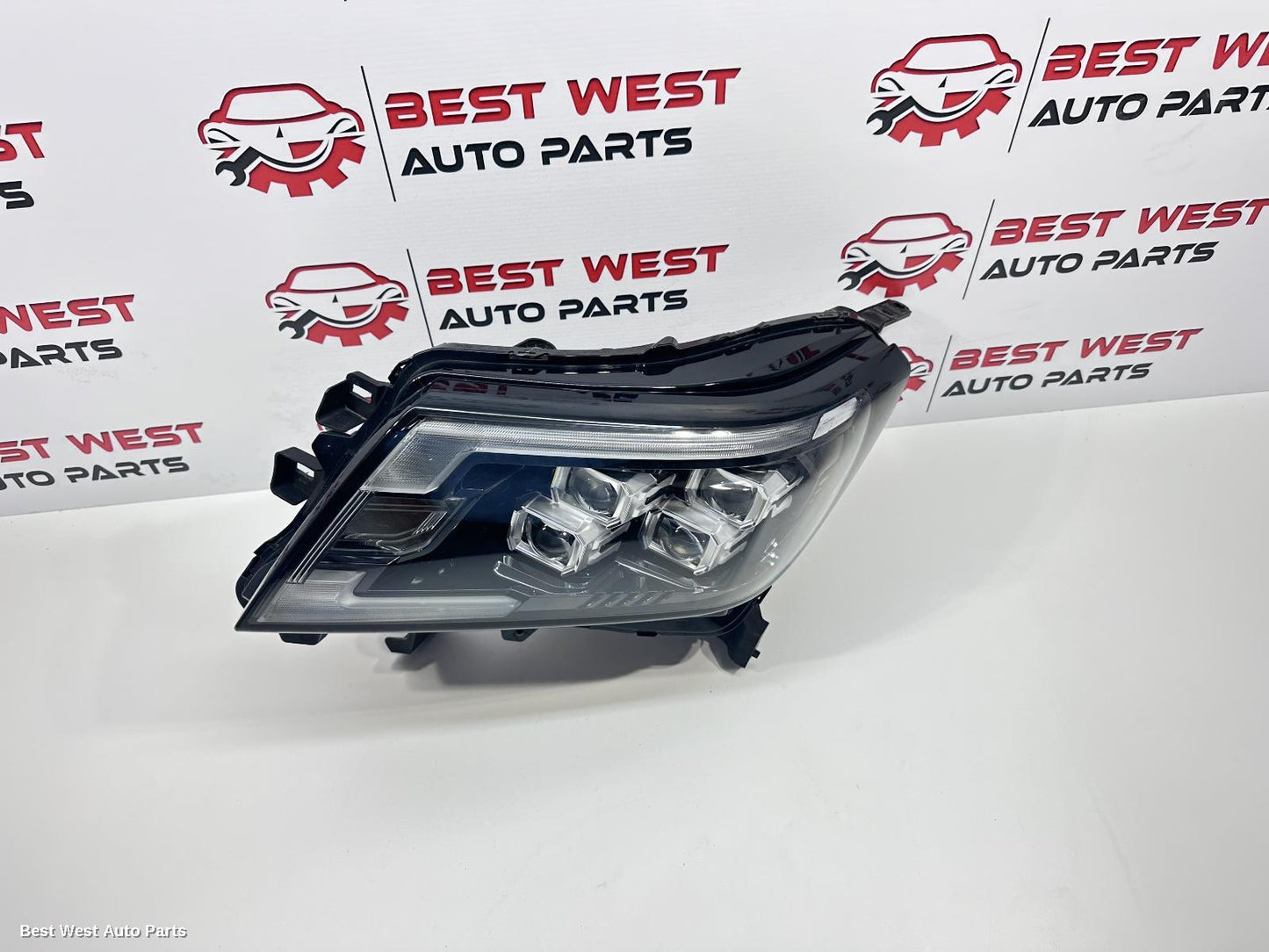 2021 NISSAN NAVARA Left Headlamp