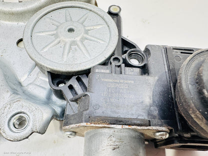 2018 TOYOTA HILUX Right Front Window Reg/Motor