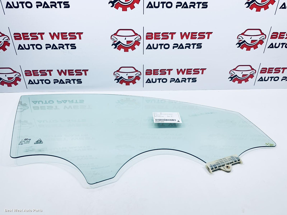 2023 HYUNDAI I30 Right Front Door Window