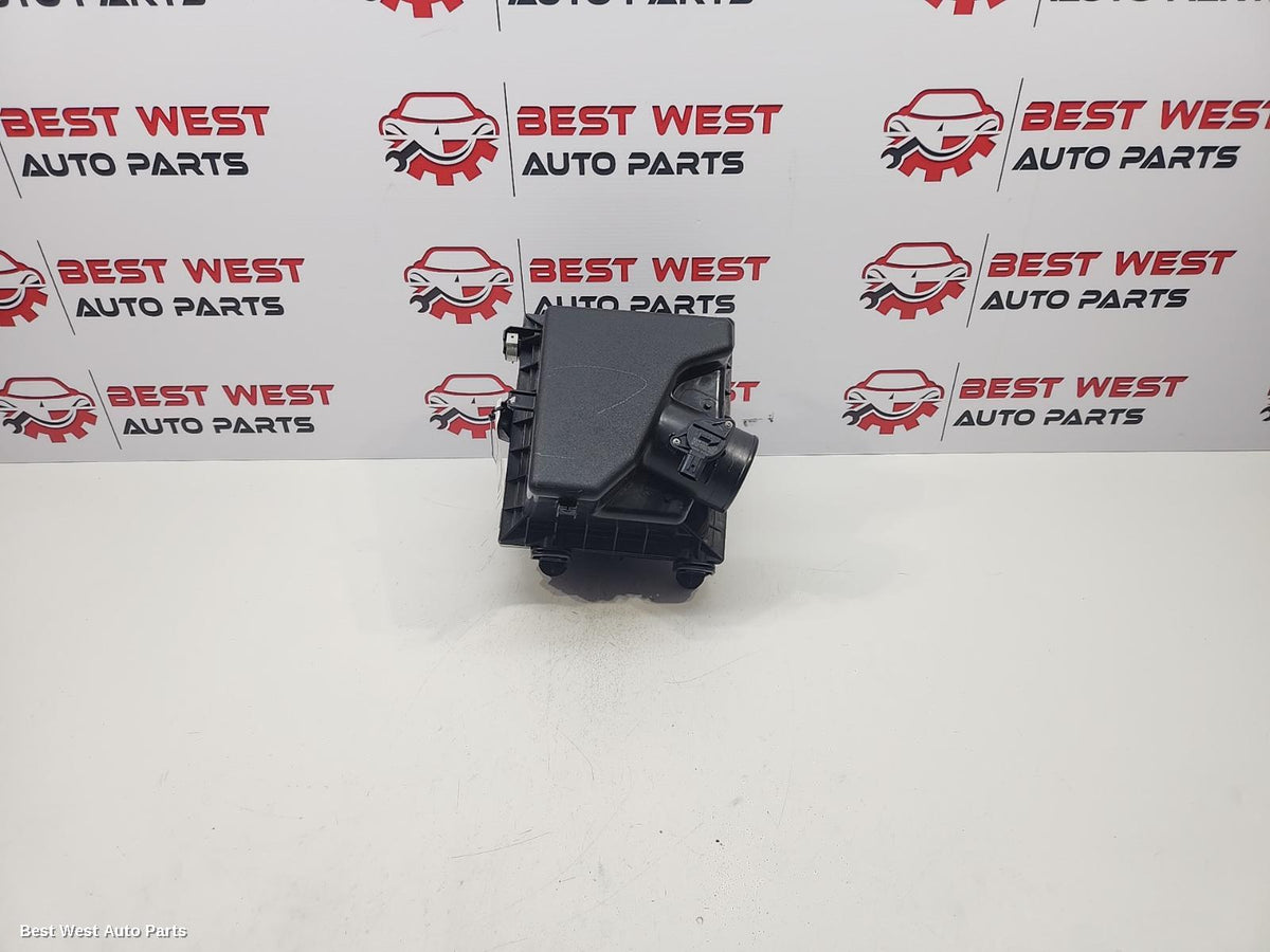 2021 TOYOTA CAMRY Air Cleaner/Box