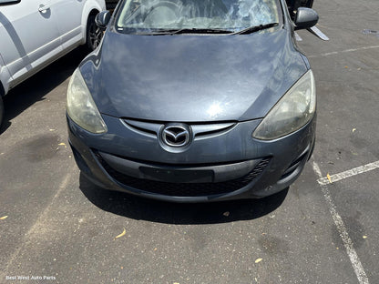 2010 MAZDA 2 Right Guard