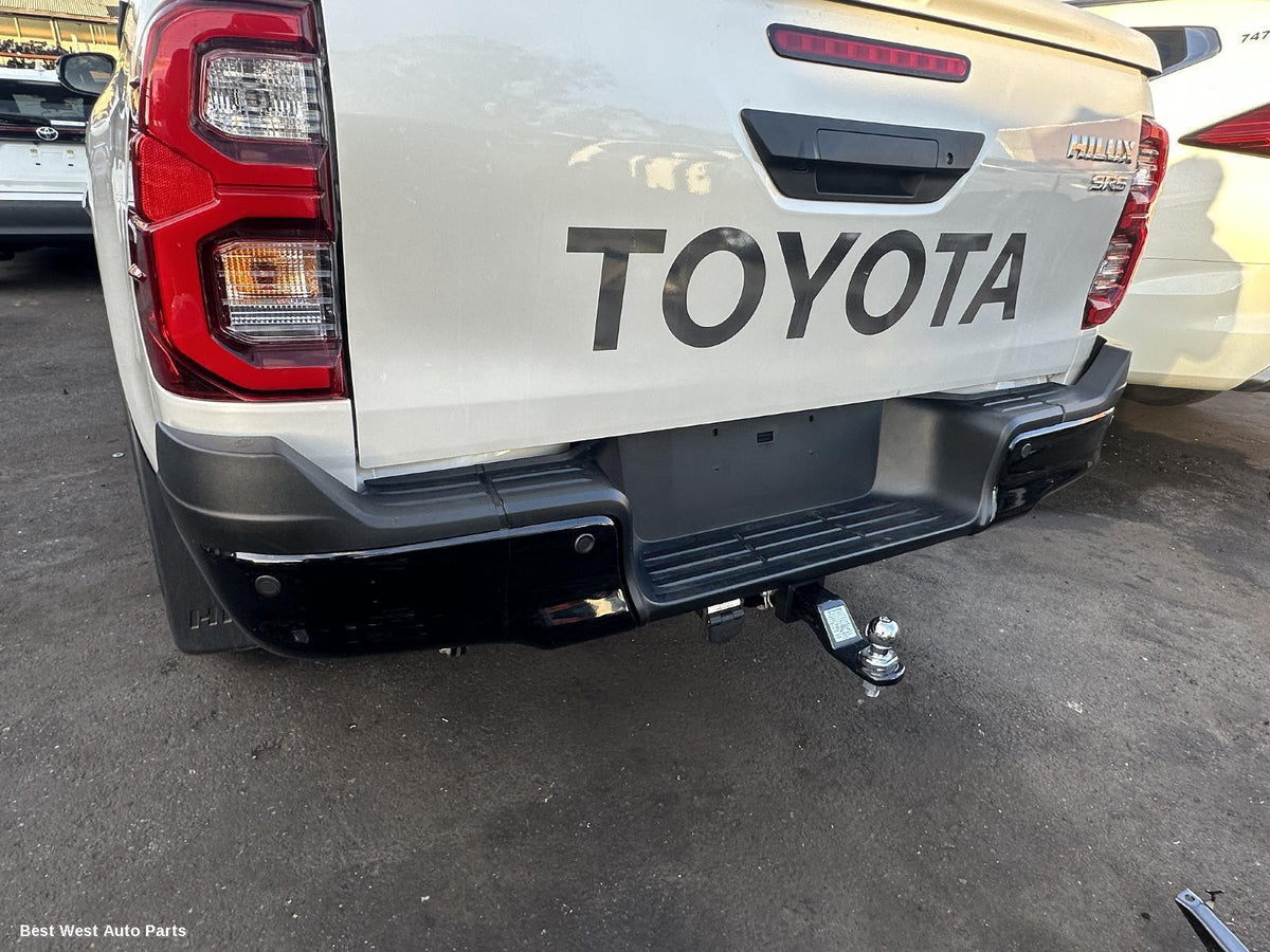 2025 TOYOTA HILUX Rear Bumper