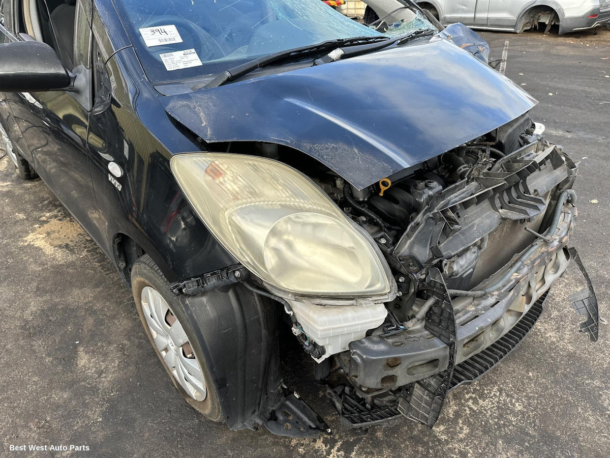 2009 TOYOTA YARIS Right Headlamp