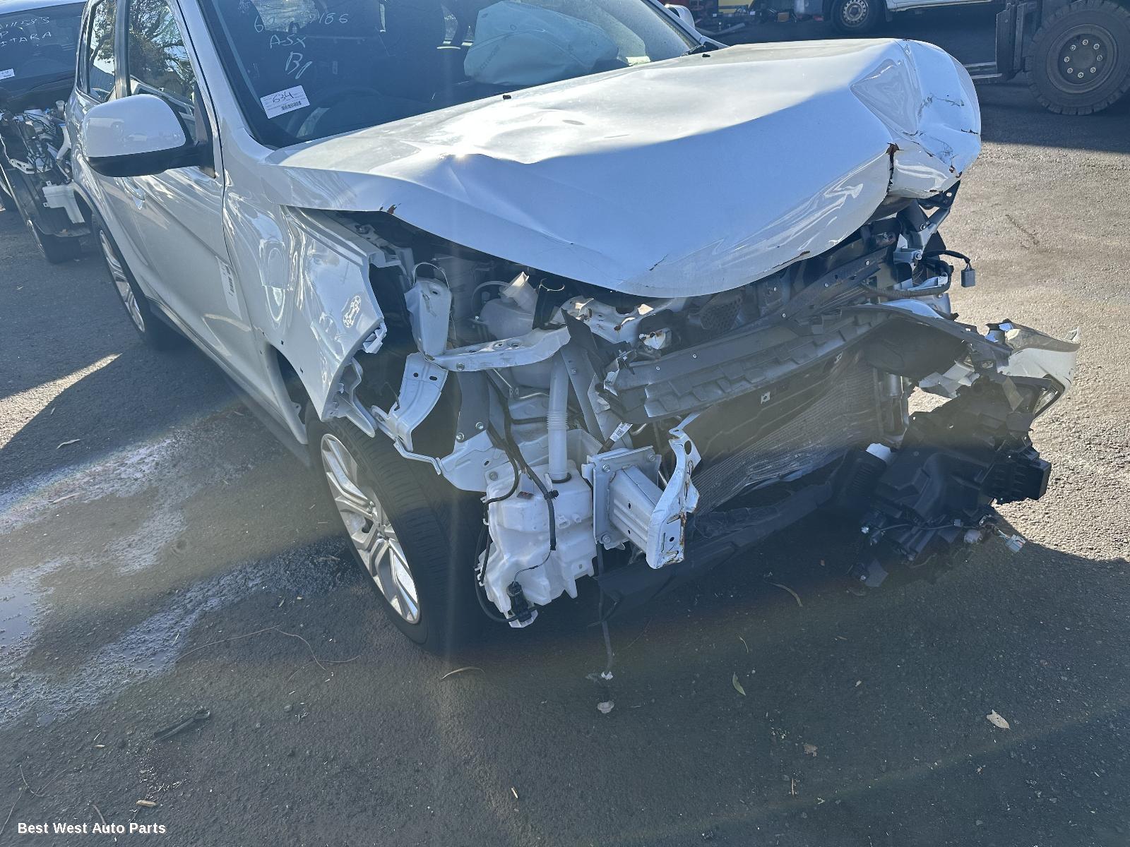 2022 MITSUBISHI ASX Right Front Window Reg/Motor