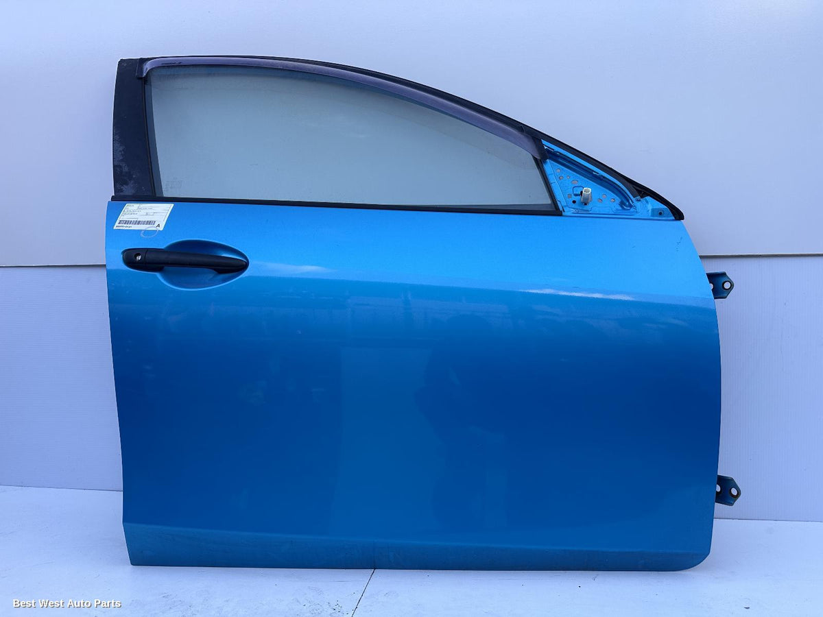 2010 MAZDA 3 Right Front Door