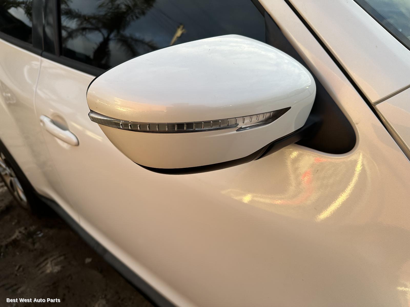 2015 NISSAN JUKE Right Door Mirror