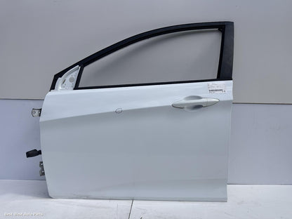 2014 HYUNDAI ACCENT Left Front Door