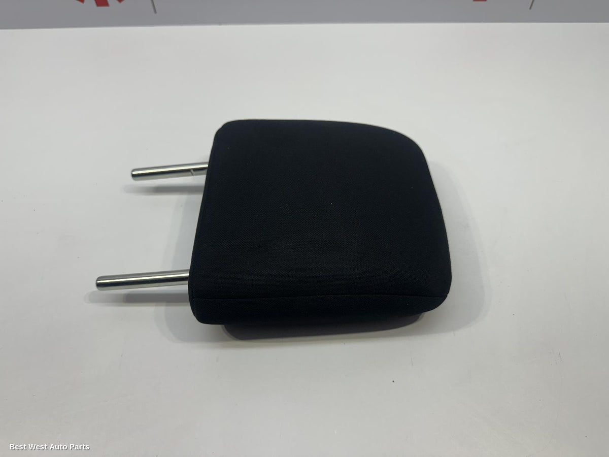 2024 TOYOTA HILUX Headrest