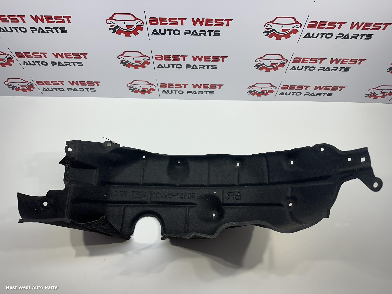 2024 TOYOTA YARIS CROSS Right Guard Liner