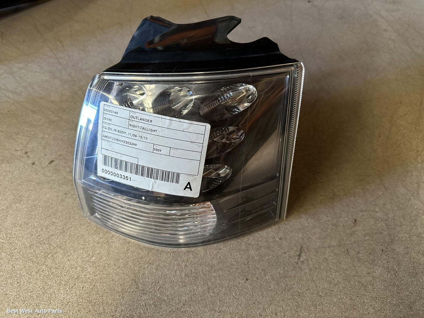 2009 MITSUBISHI OUTLANDER Right Taillight