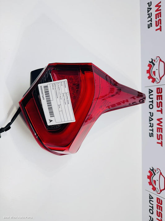 2018 MITSUBISHI ECLIPSE CROSS Right Taillight