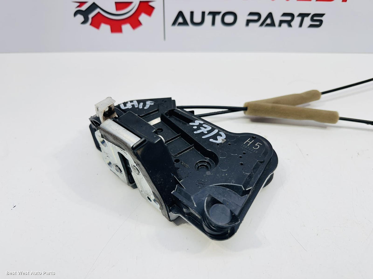 2021 TOYOTA COROLLA Door/Boot/Gate Lock