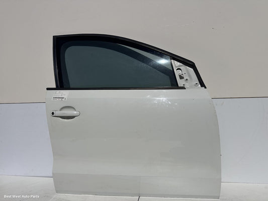 2015 VOLKSWAGEN POLO Right Front Door