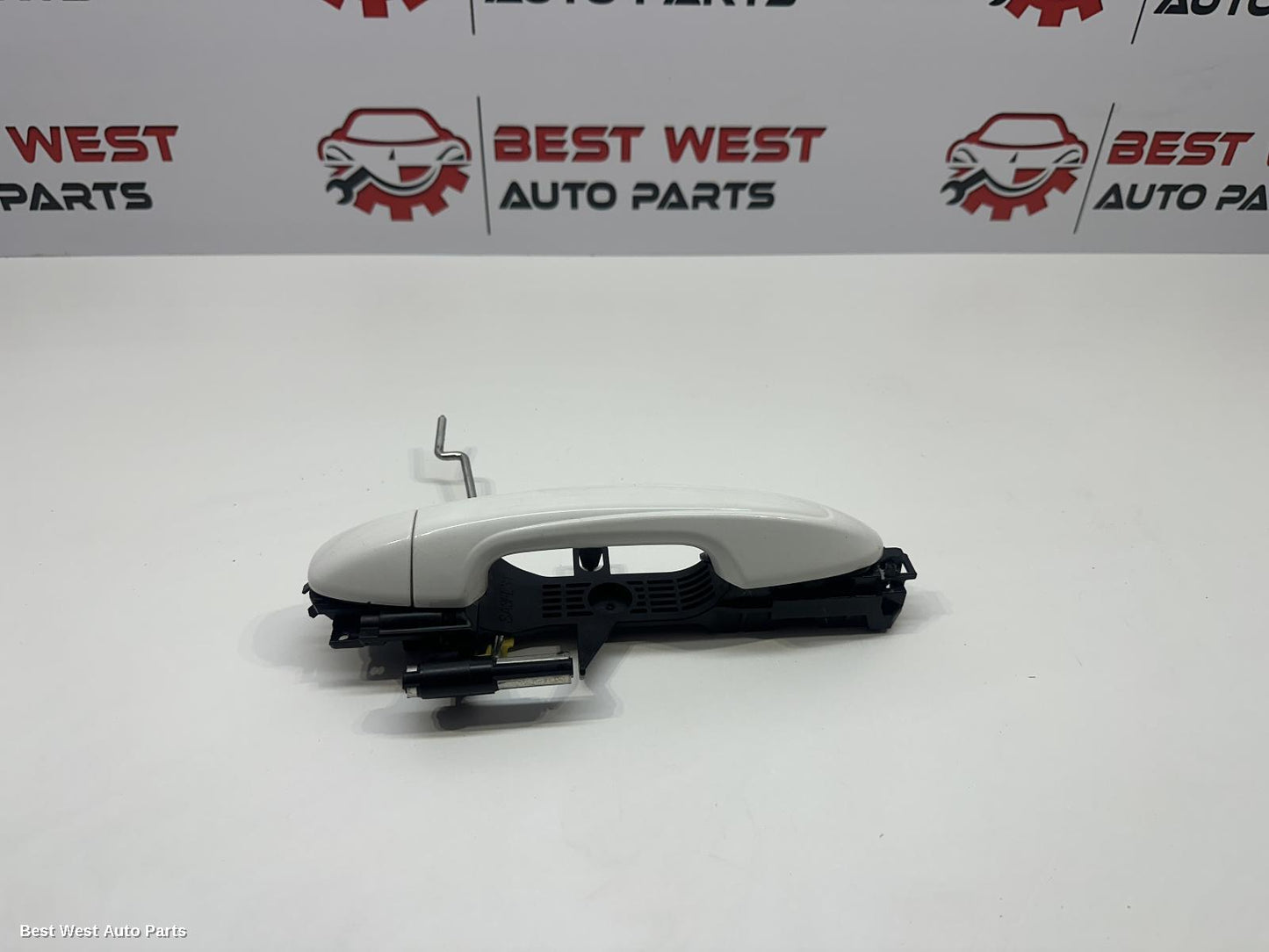 2024 TOYOTA HILUX Door Handle