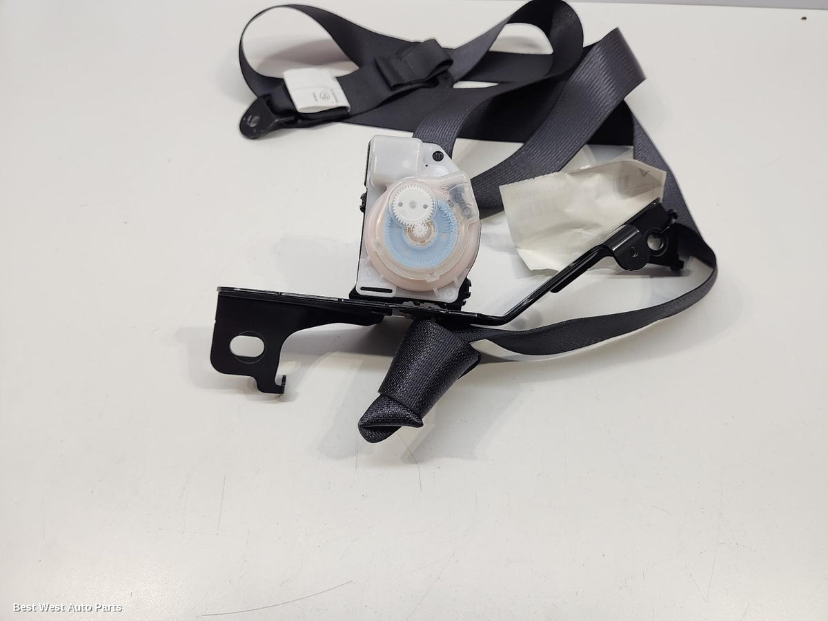 2018 SUBARU XV Seatbelt/Stalk