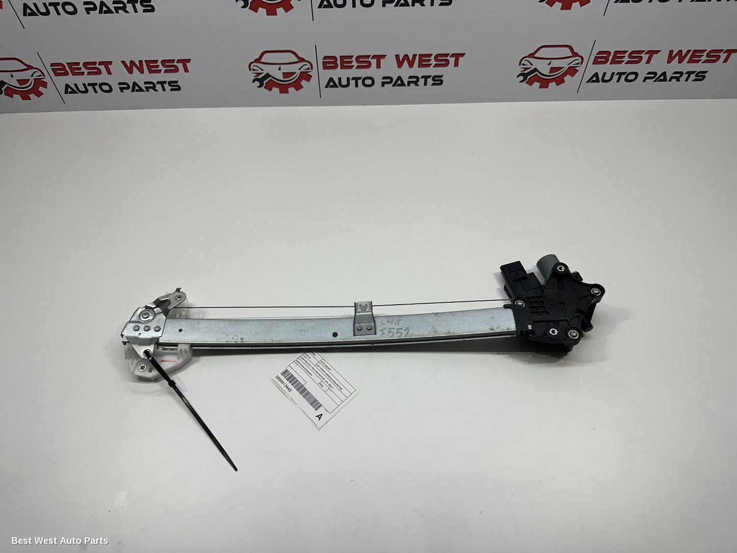 2025 MITSUBISHI OUTLANDER Left Front Window Reg/Motor