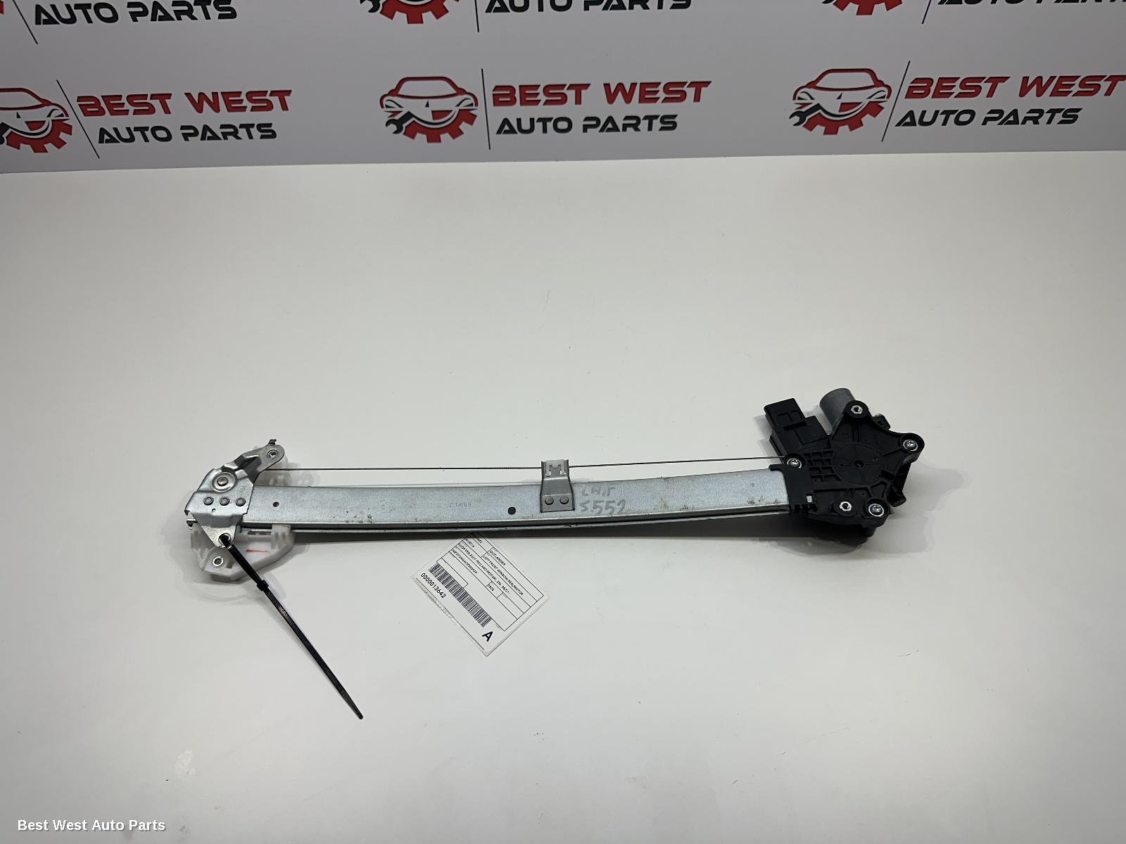 2025 MITSUBISHI OUTLANDER Left Front Window Reg/Motor
