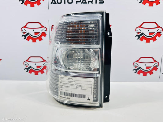2015 MITSUBISHI PAJERO Left Taillight