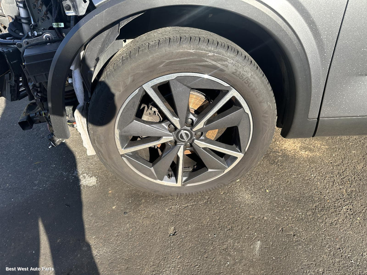 2023 NISSAN QASHQAI Wheel Mag