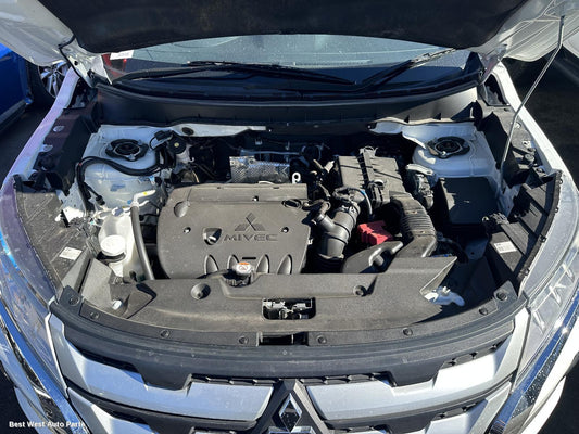 2020 MITSUBISHI ASX Engine