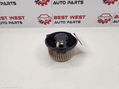 2019 MITSUBISHI PAJERO Heater Fan Motor