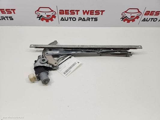 2019 MITSUBISHI PAJERO Right Front Window Reg/Motor