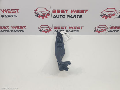 2014 HYUNDAI I30 Pwr Dr Wind Switch