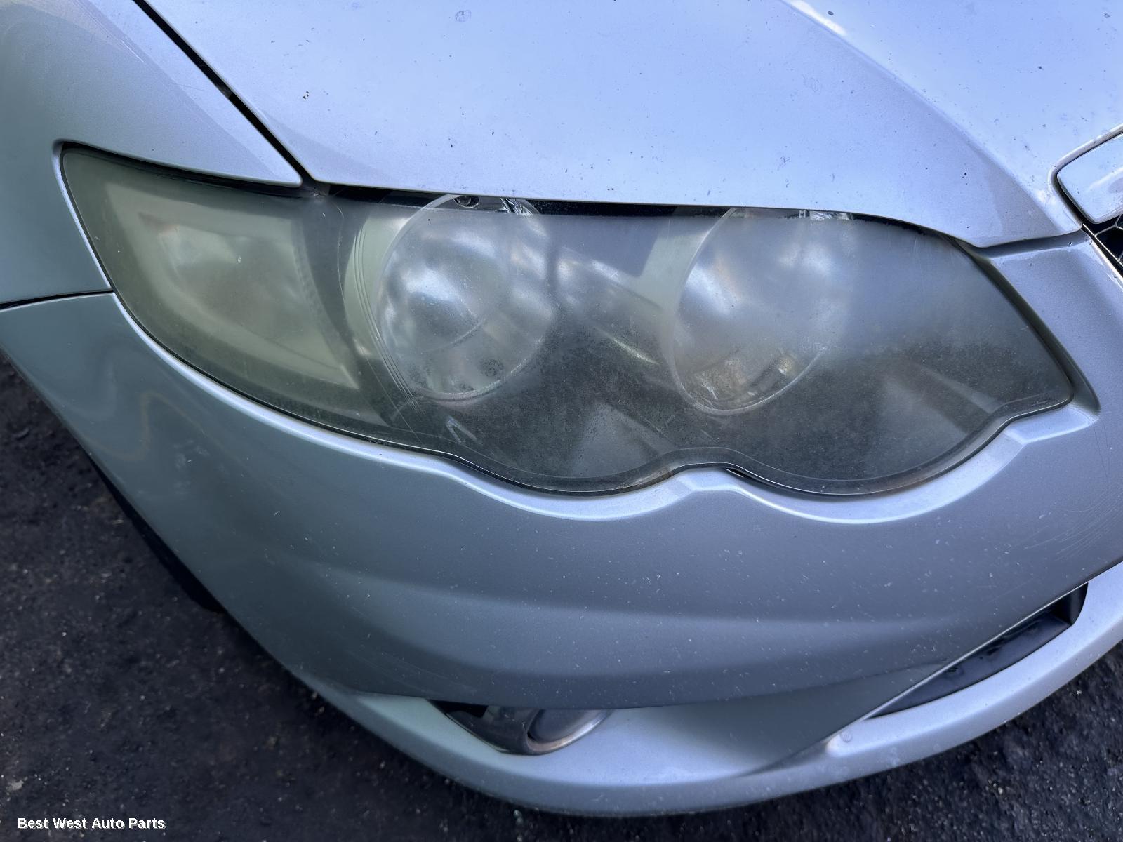 2010 FORD FALCON Right Headlamp