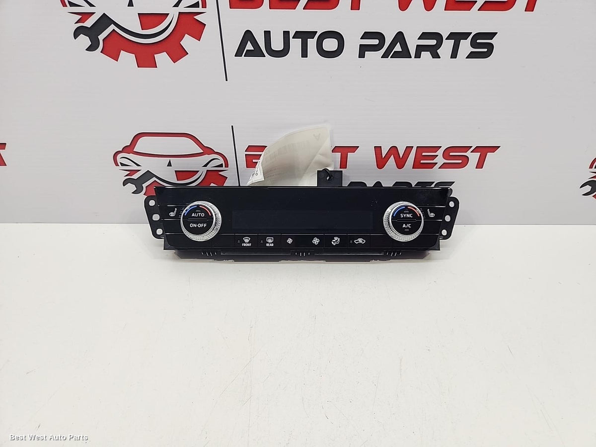 2023 MITSUBISHI OUTLANDER Heater/Ac Controls
