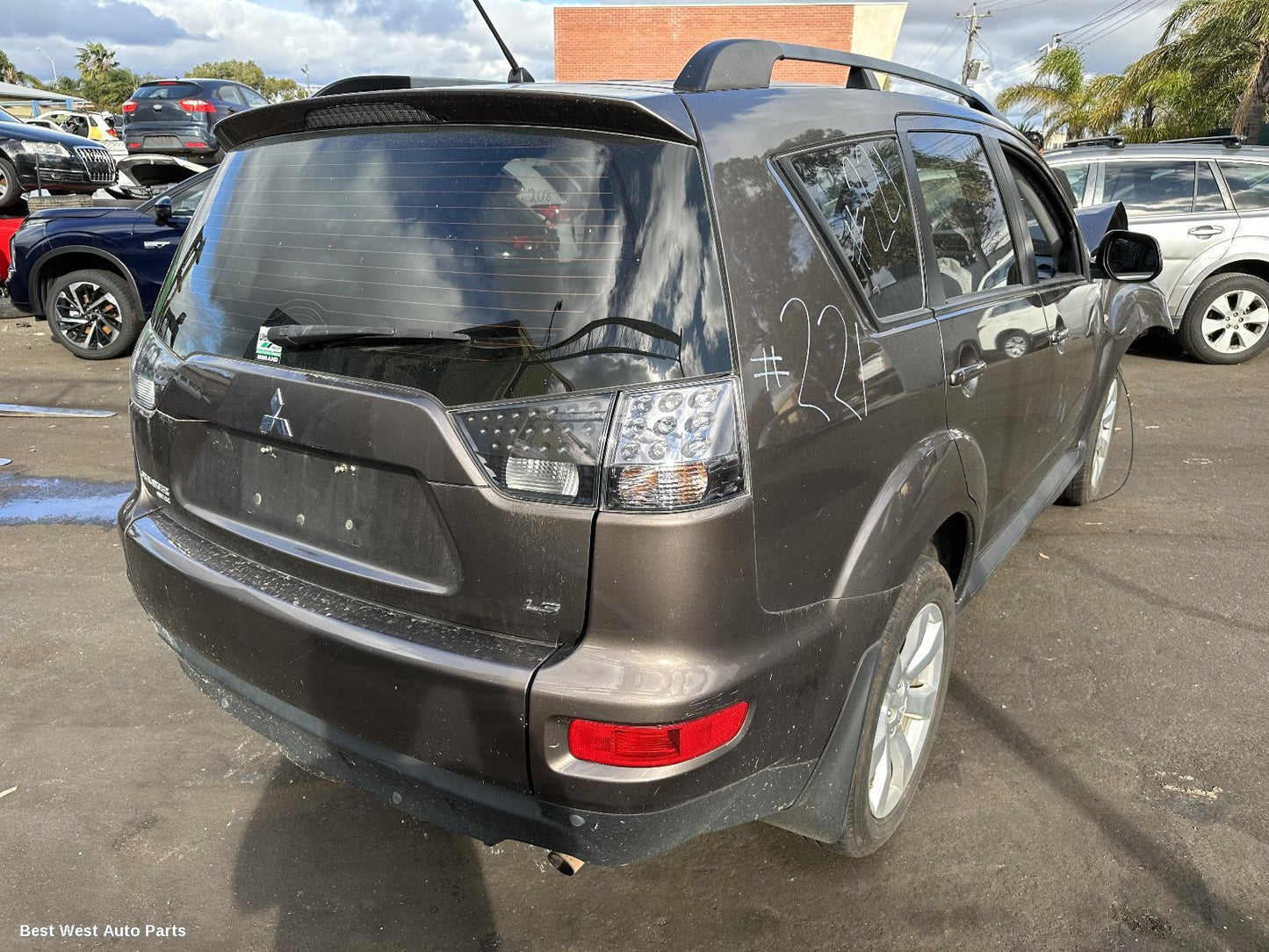2012 MITSUBISHI OUTLANDER Left Front Strut