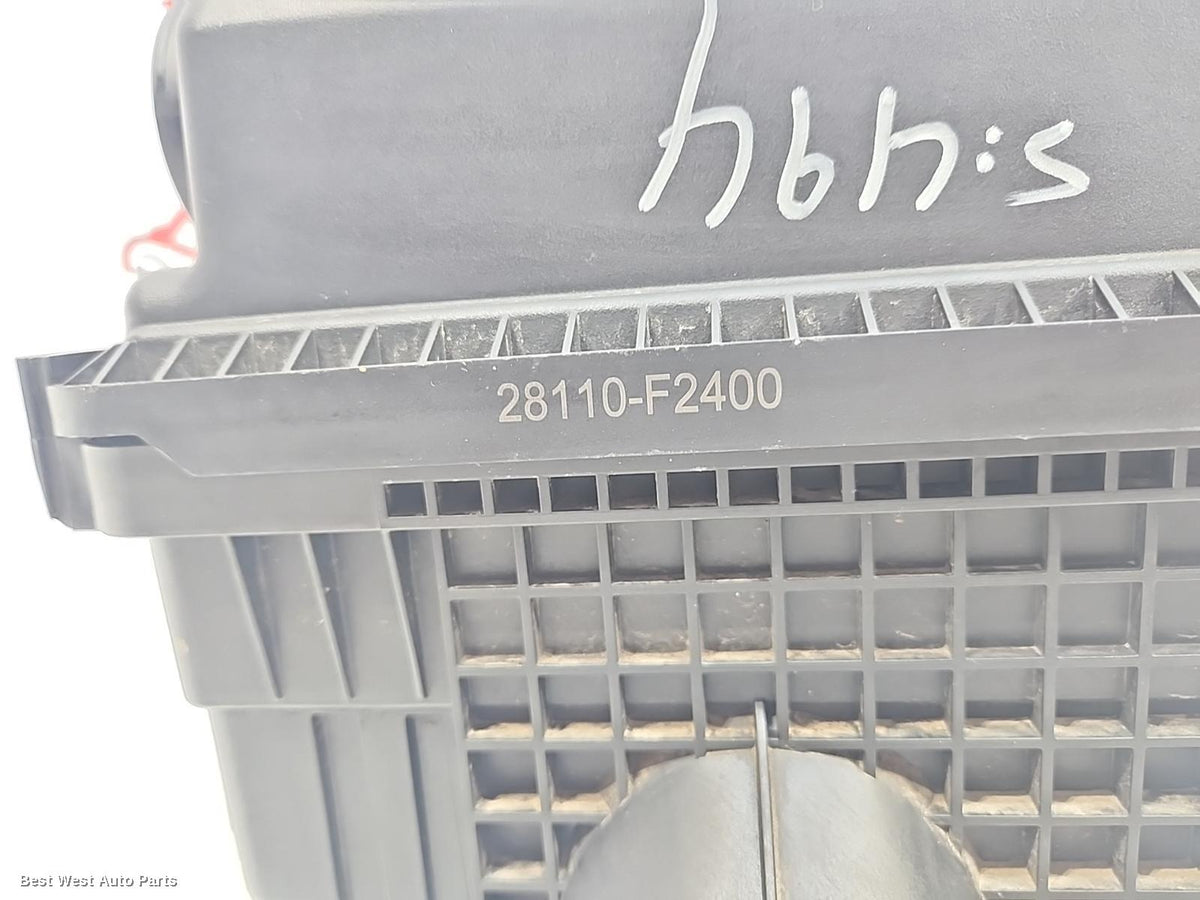 2017 HYUNDAI I30 Air Cleaner/Box