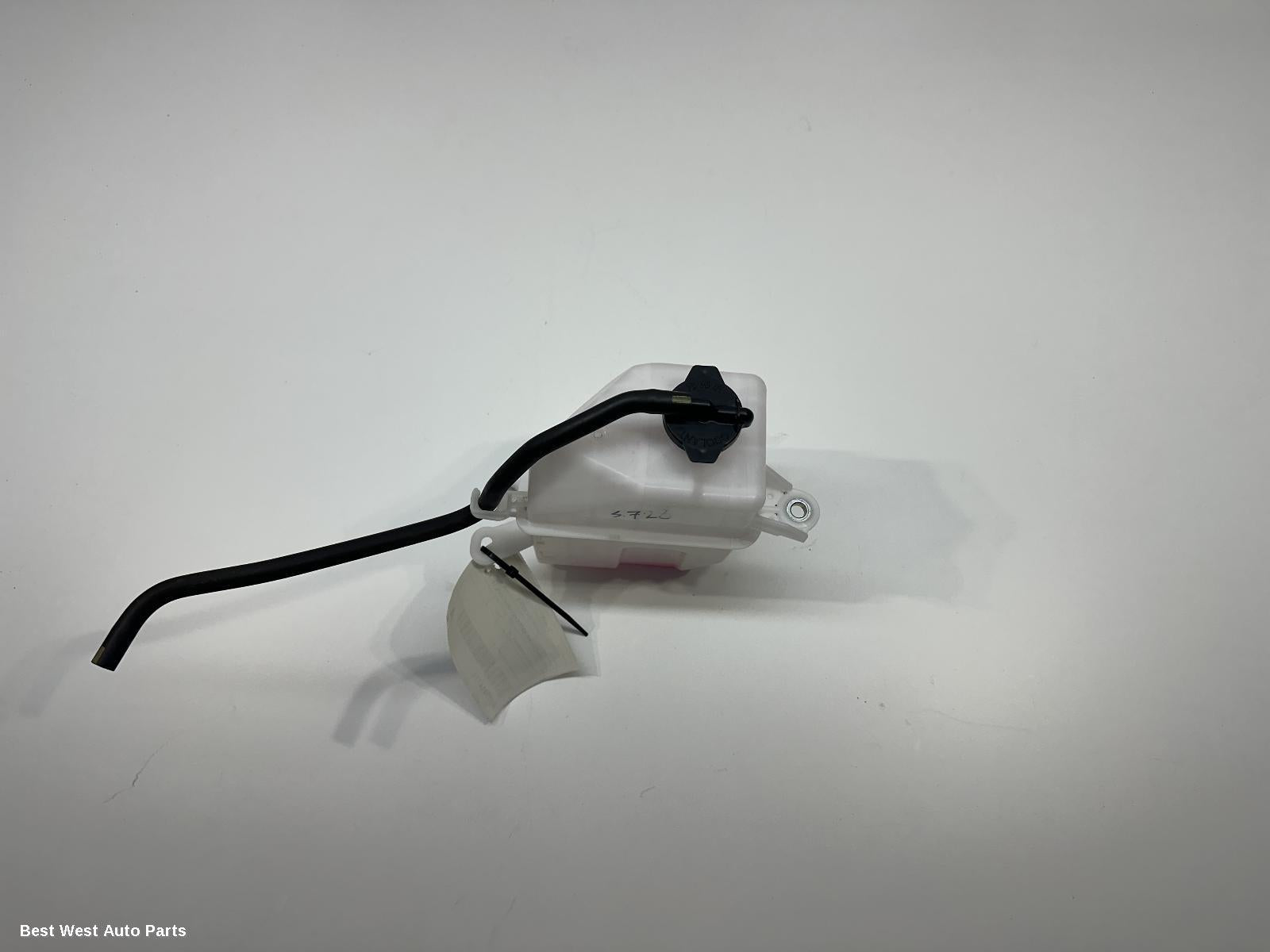 2021 TOYOTA CAMRY Overflow Bottle