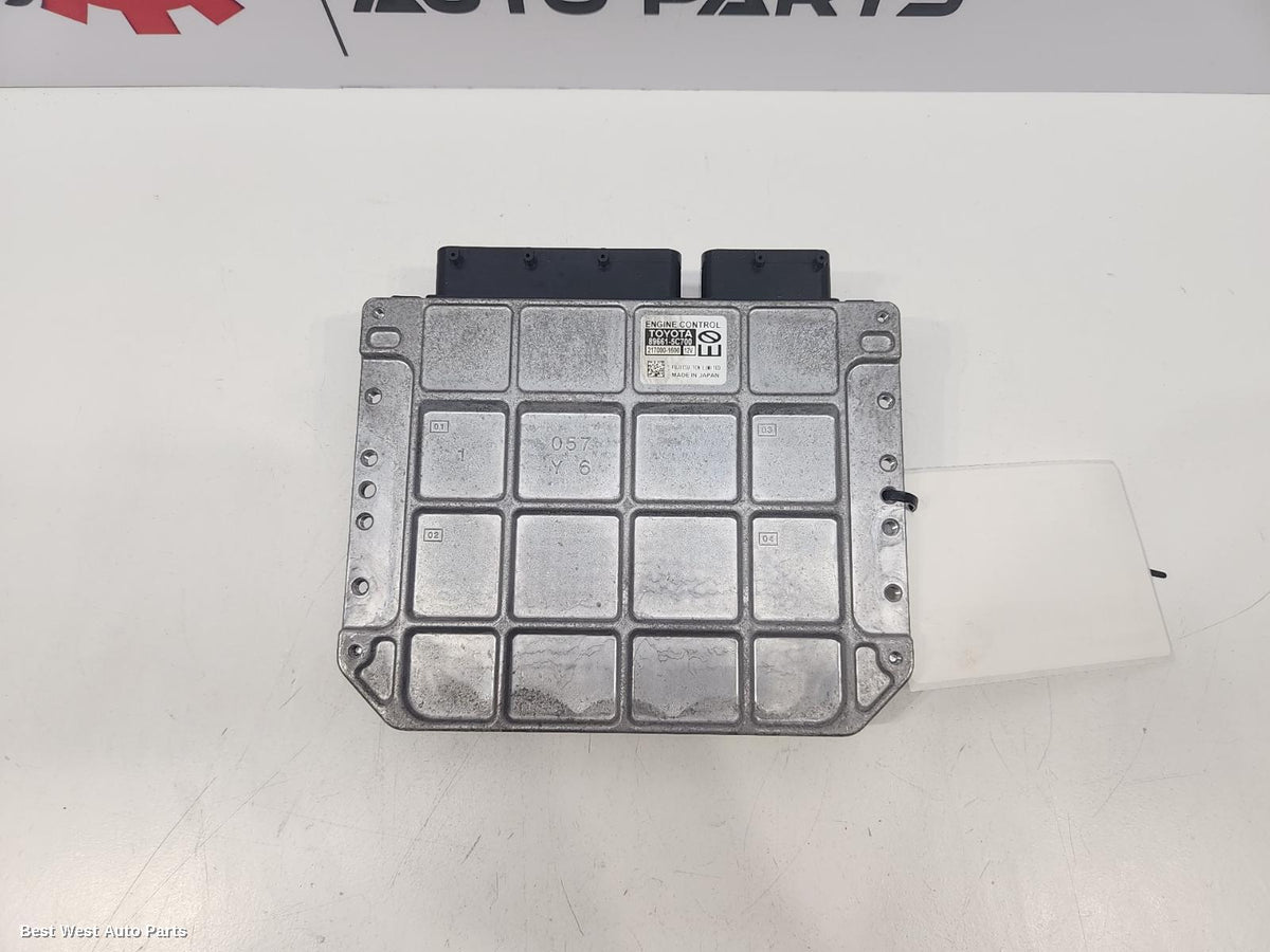 2016 TOYOTA YARIS Ecu