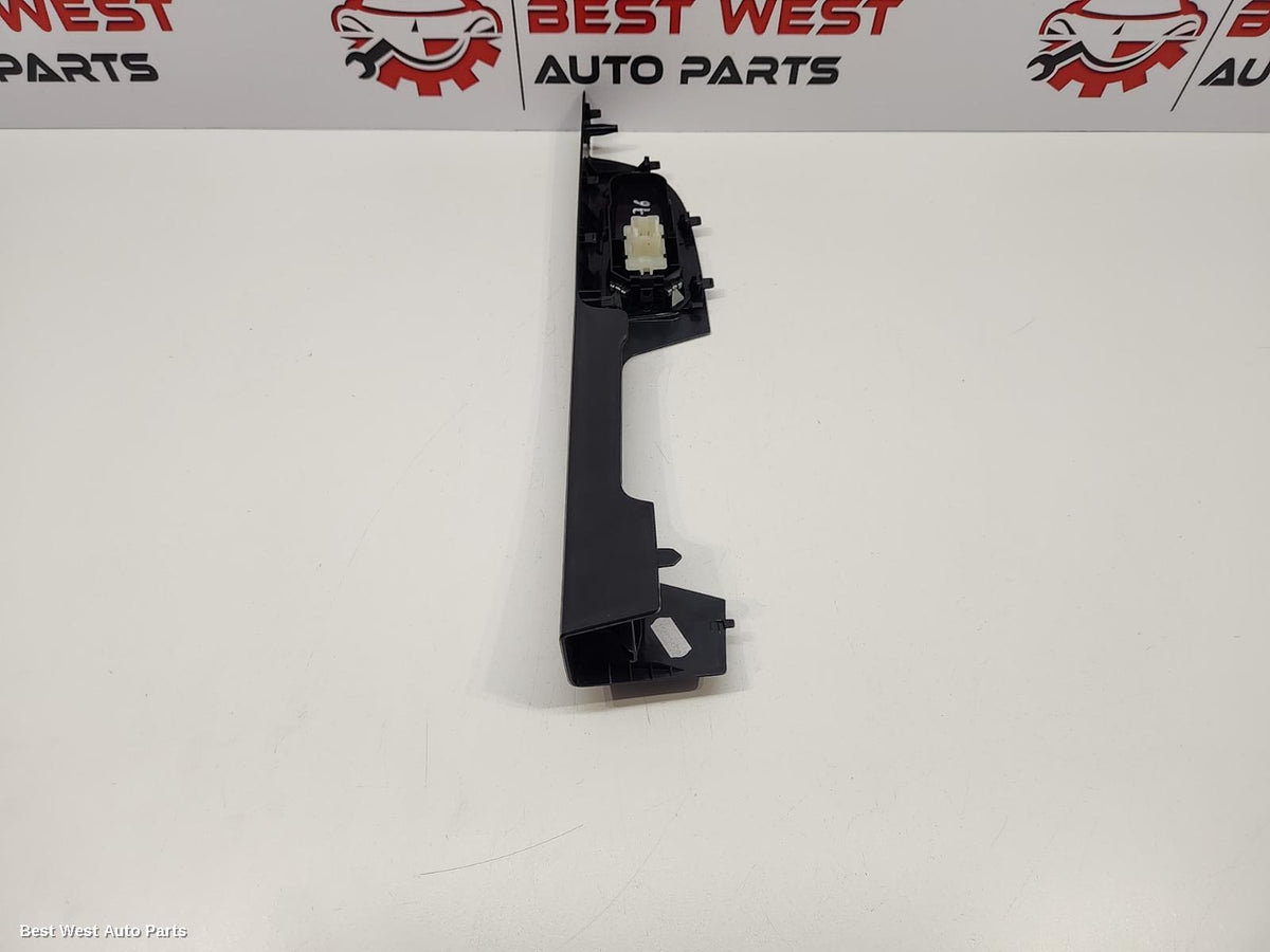 2024 RENAULT TRAFIC Pwr Dr Wind Switch