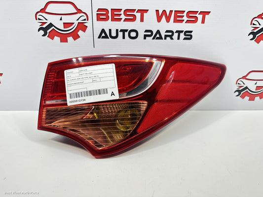 2013 HYUNDAI SANTA FE Right Taillight