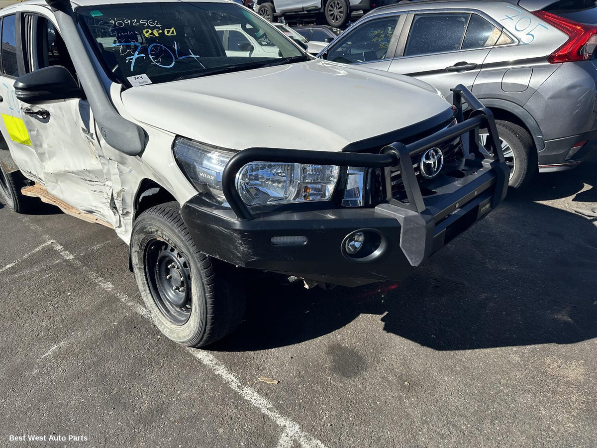 2019 TOYOTA HILUX Left Rear Wnd Reg/Motor