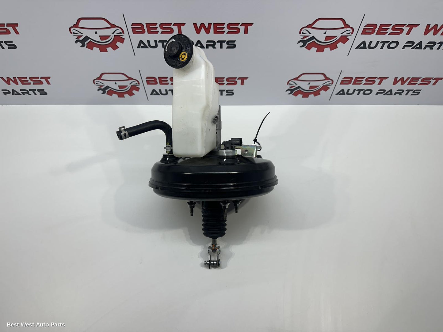 2024 TOYOTA HILUX Brake Booster